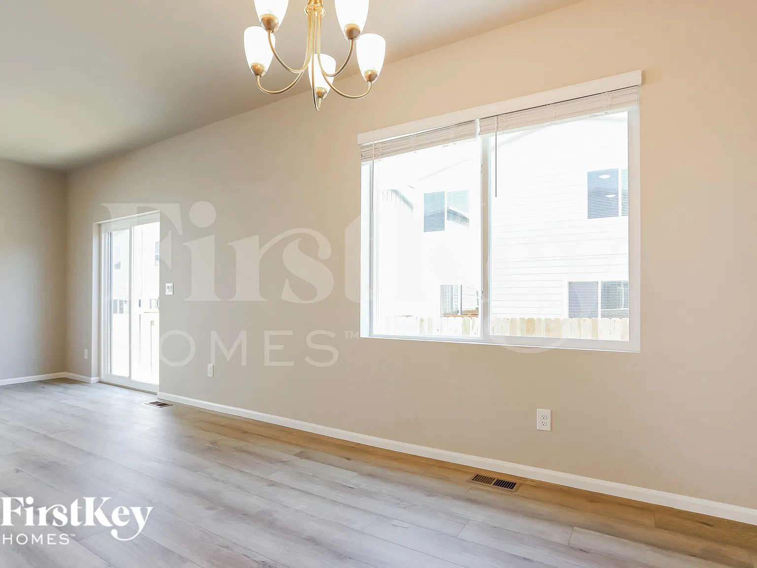 3 bed, 2.5 bath, 1789 sqft, $2,075 — Photo 4