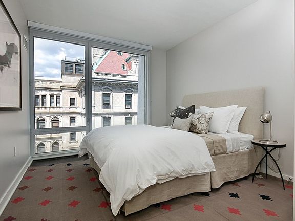 3rd image of 400 W 113th St APT 827