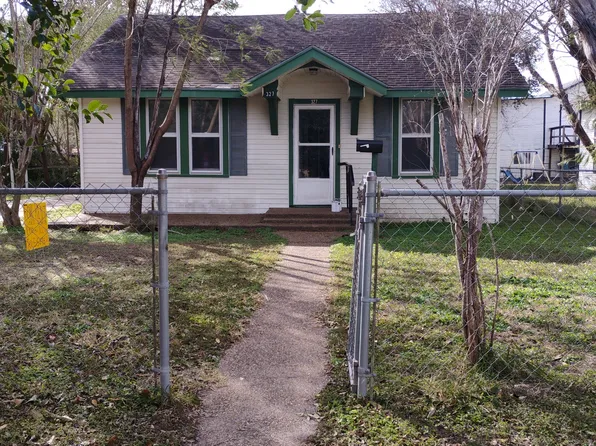 327 W Ella Ave, Kingsville, TX 78363