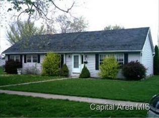 343 W Prairie St, Waverly, IL 62692