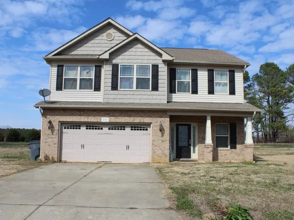 152 Fairhaven Dr, Zebulon, NC 27597