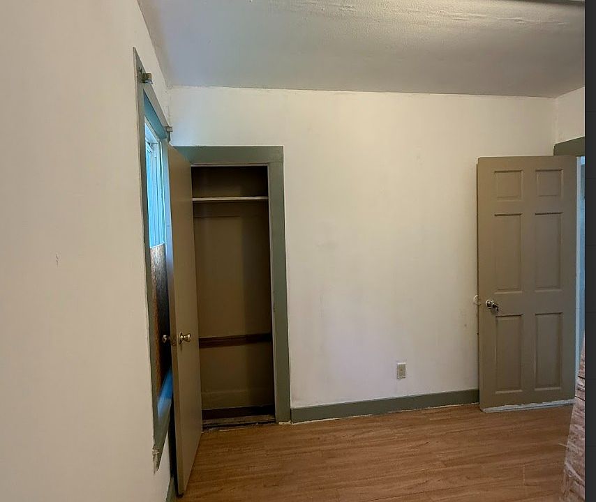 Building Photo 3