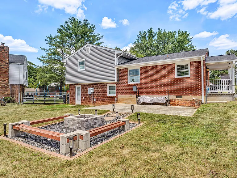 4962 Lantern St — Photo 5