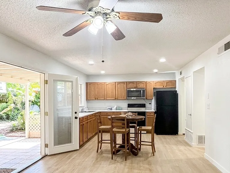 Kitchen area