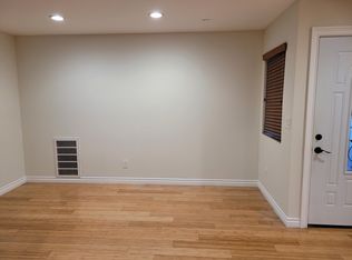 1743 W 37th St, Los Angeles, CA 90018