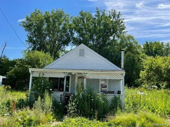 7228 Main St, Bentley, MI 48613