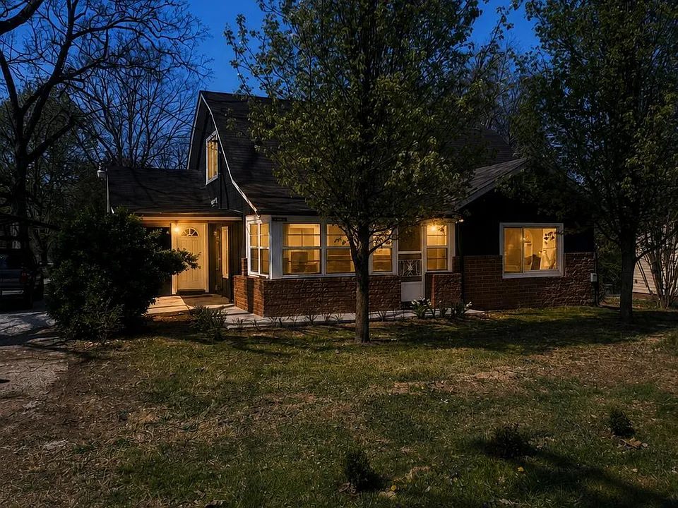 1801 Woodson Dr