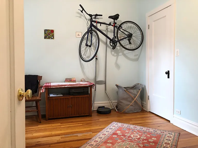 930 W Gunnison St #1 — Photo 10