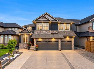 291 Legacy Mount SE, Calgary, AB T2X 2G7