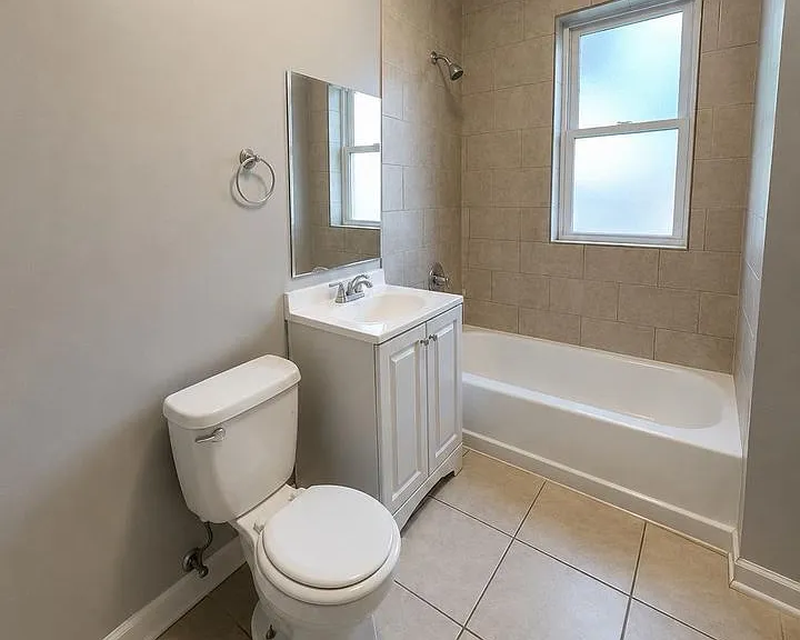 1900 S Highland Ave #1F — Photo 9