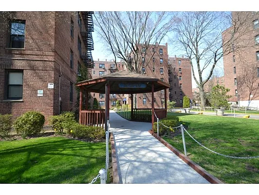 Sold by Ben Bay Realty Co. of Bay Ridge | media 39