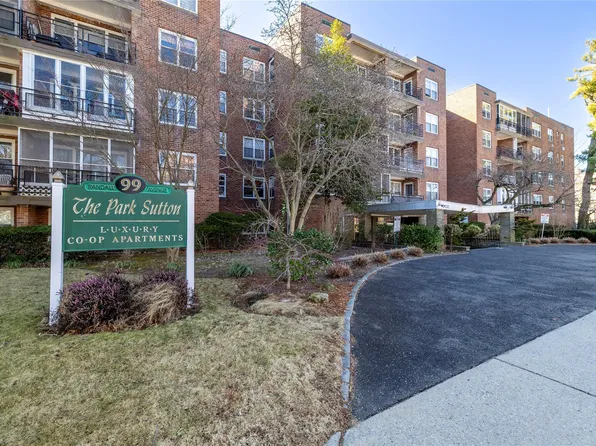 99 Randall Avenue #2C, Freeport, NY 11520