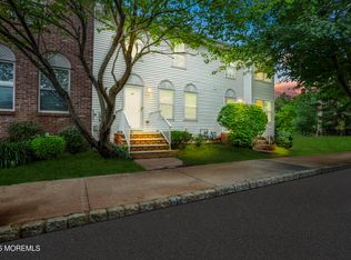 47 Waterview Dr, Lakewood, NJ 08701