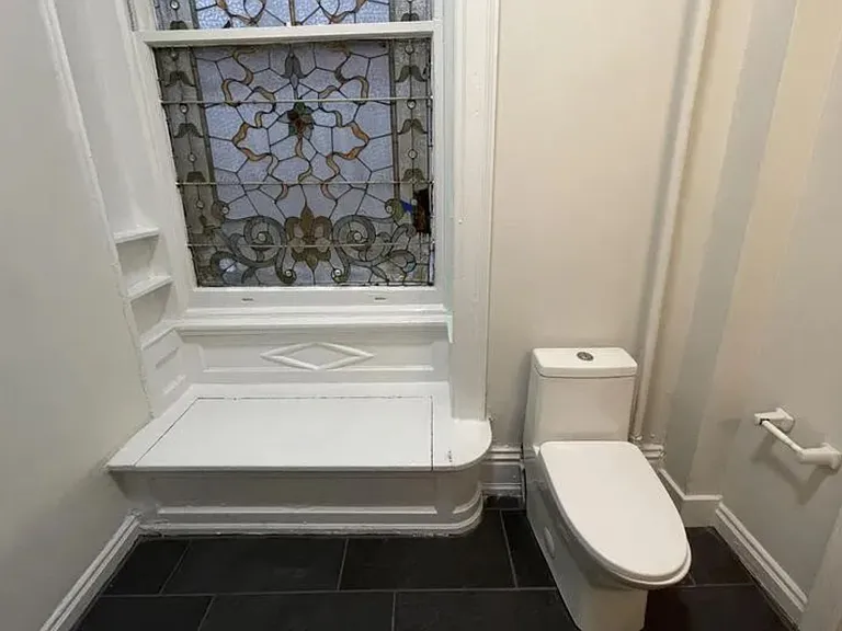 2037 Spring Garden St #1FF — Photo 5