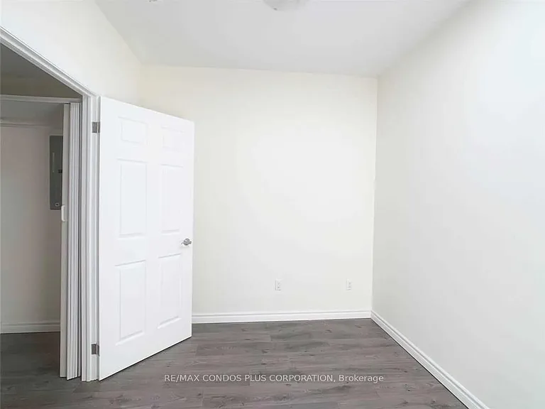721 Danforth Ave #2A — Photo 9