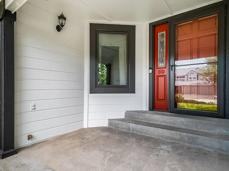 6793 Blackhawk Ct — Photo 4