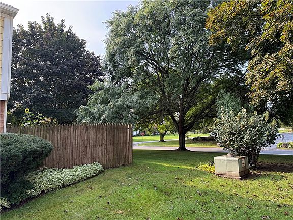 3rd image of 692 Hidden Valley Rd