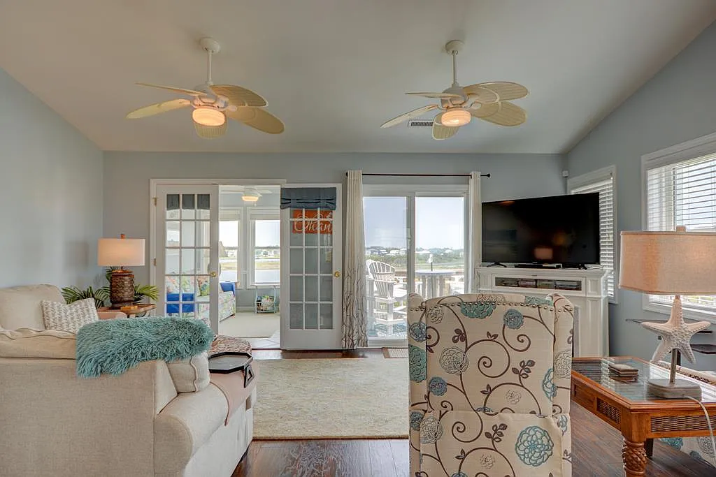 4 bed, 1646 sqft, $2,650 — Photo 1