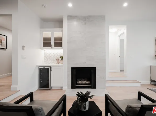 1131 12th St APT 206, Santa Monica, CA 90403