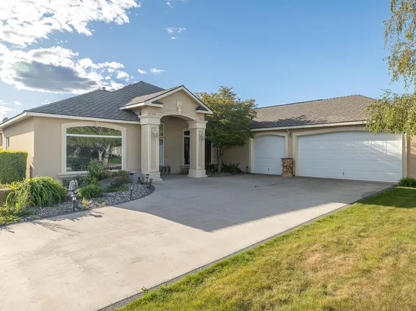 1200 W Canyon Lakes Dr, Kennewick, WA 99337