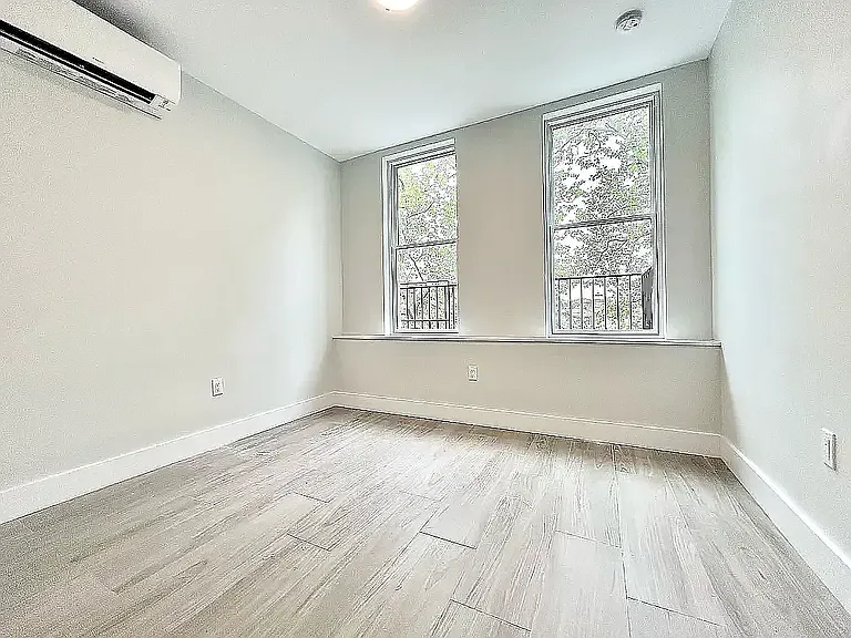 222 E 53rd St #2-J — Photo 5