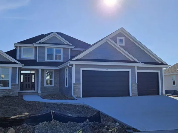 315 Hummingbird LANE, Grafton, WI 53024