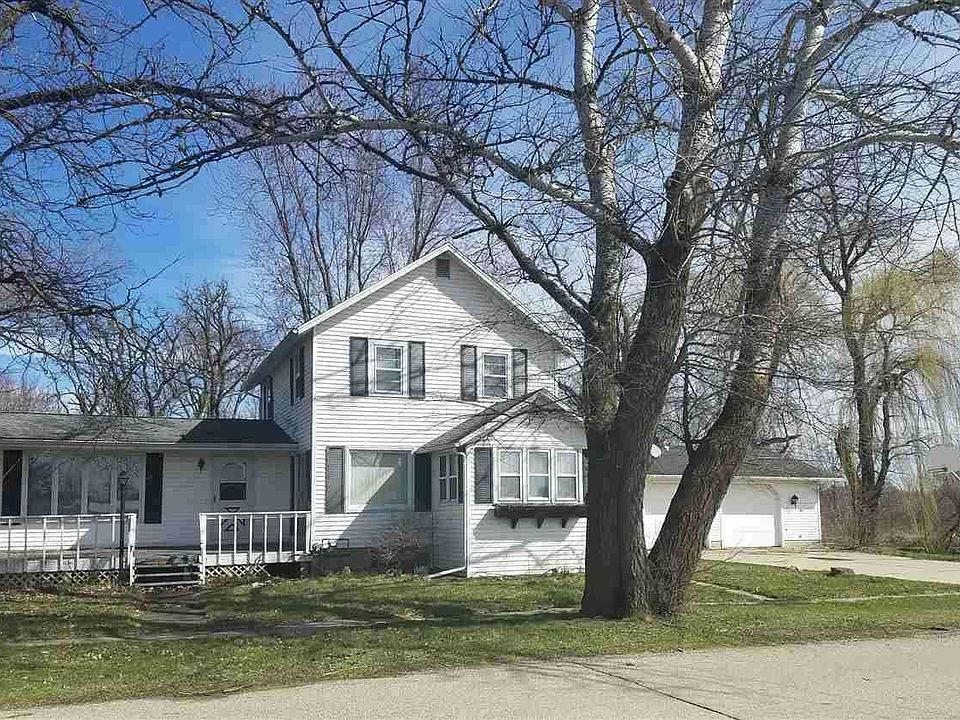 1st image of 724 E Lake Ave
