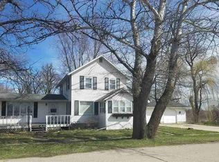 724 E Lake Ave, Monticello, WI 53570