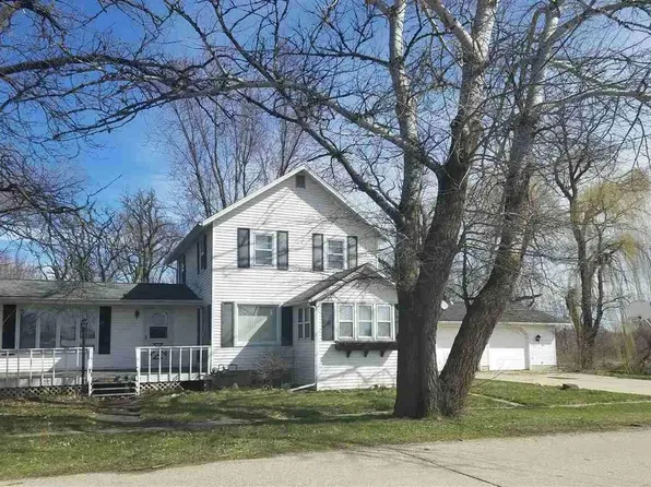 724 E Lake Ave, Monticello, WI 53570