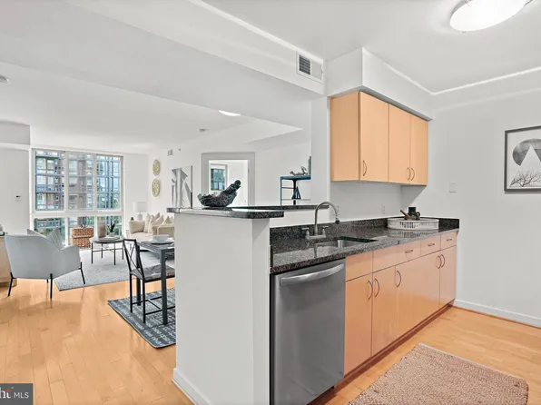 1000 New Jersey Ave SE APT 611, Washington, DC 20003