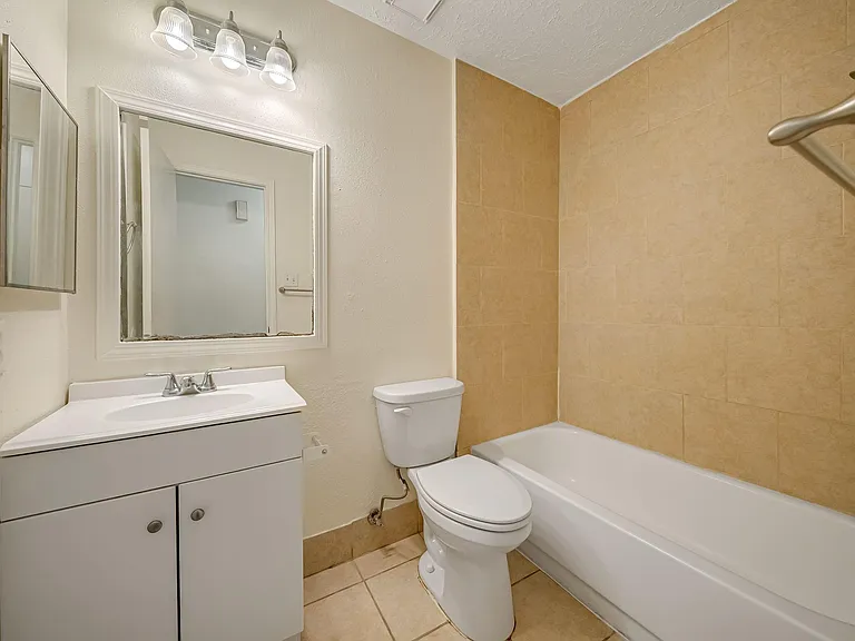 16906 Canary St — Photo 23