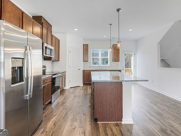 7th image of this home