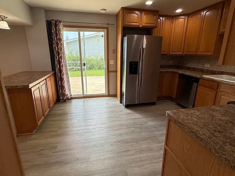 406 Belmont Dr — Photo 5