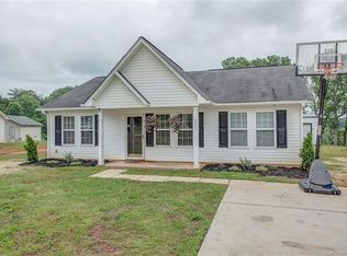 242 Whitesides Rd, Bessemer City, NC 28016