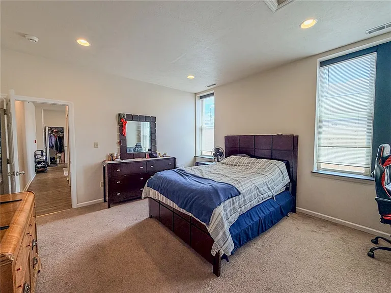 137 N Main St #B — Photo 16