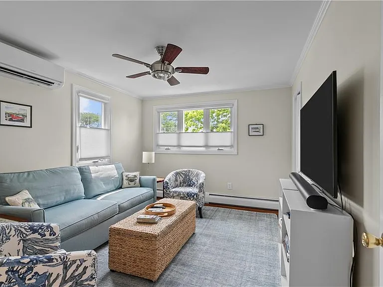 59 Berkley Ave — Photo 19