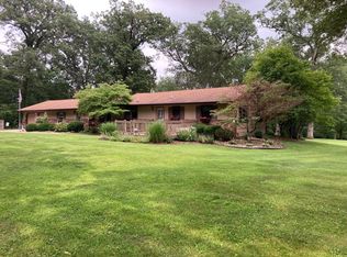 7 Whispering Oaks Dr, Kewanee, IL 61443