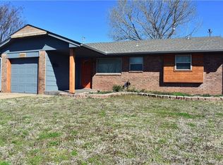 1025 NW 28th St, Moore, OK 73160