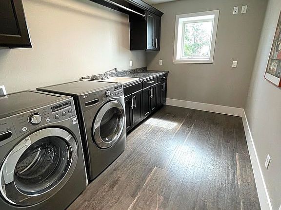 4th image of 231 Prairie Quay Dr