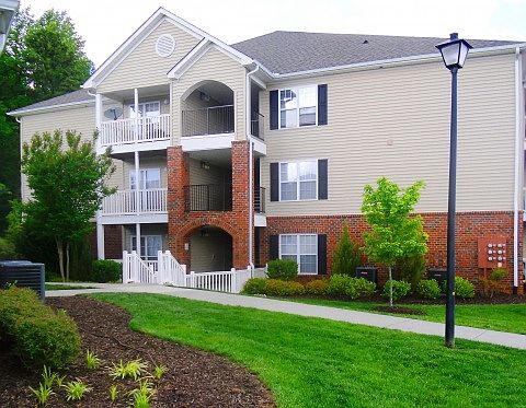 Fully furnished, all inclusive apartments