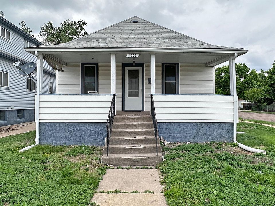 1st image of 1203 W 2nd