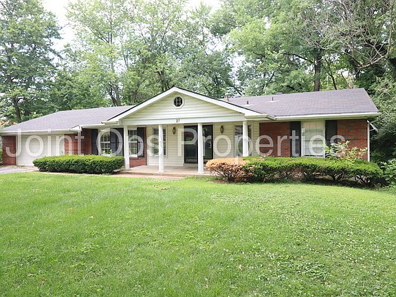 3rd image of 27 Nob Hill Dr