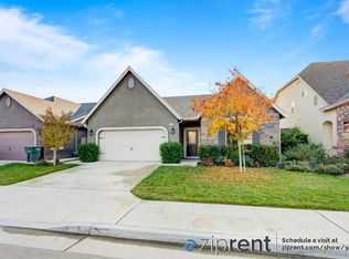 6220 E Pontiac Way, Fresno, CA 93727