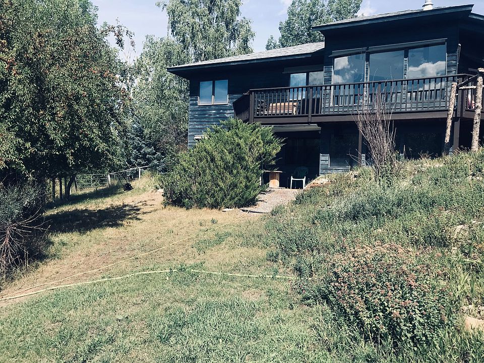 Back,Valley & pasture view