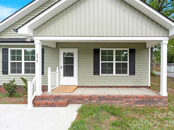 690 Wilshire Ave SW, Concord, NC 28027