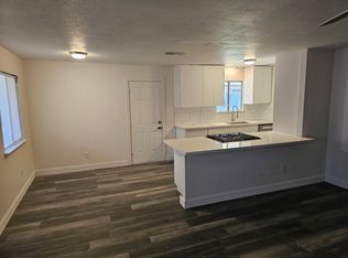 606 California Ave, Oakdale, CA