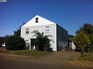 2602 6th St, Tillamook, OR 97141