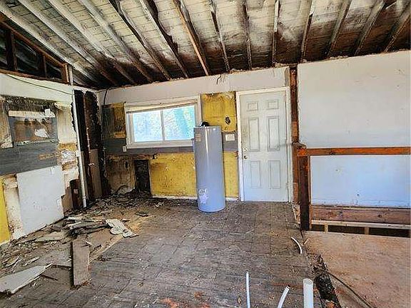 5th image of 2125 Glendale Dr