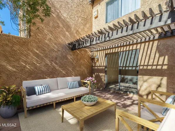 526 N Dodge Blvd, Tucson, AZ 85716