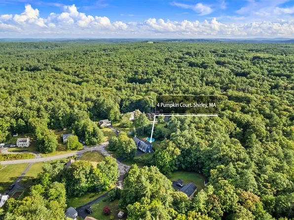 4 Pumpkin Ct, Shirley, MA 01464
